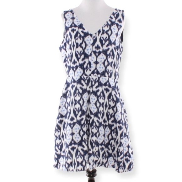 Gap Linen Dress Size 4 US Blue White  Ikat‎ Sleeveless Pleated Casual Summer - Picture 1 of 13